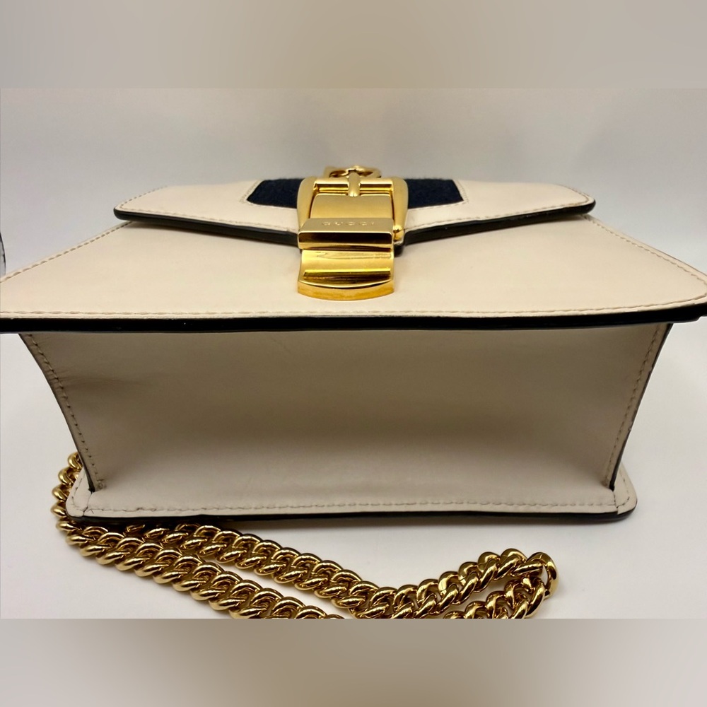 A condition! Gucci 2016-2025 Mini calfskin leather Sylvie satchel - Picture 8 of 11